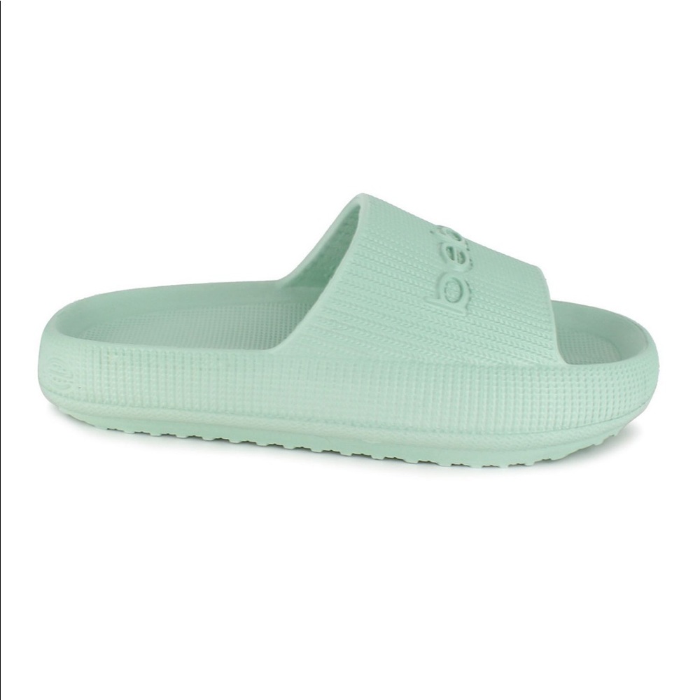 bebe Malga pool slide sandal with bebe logo for casual look